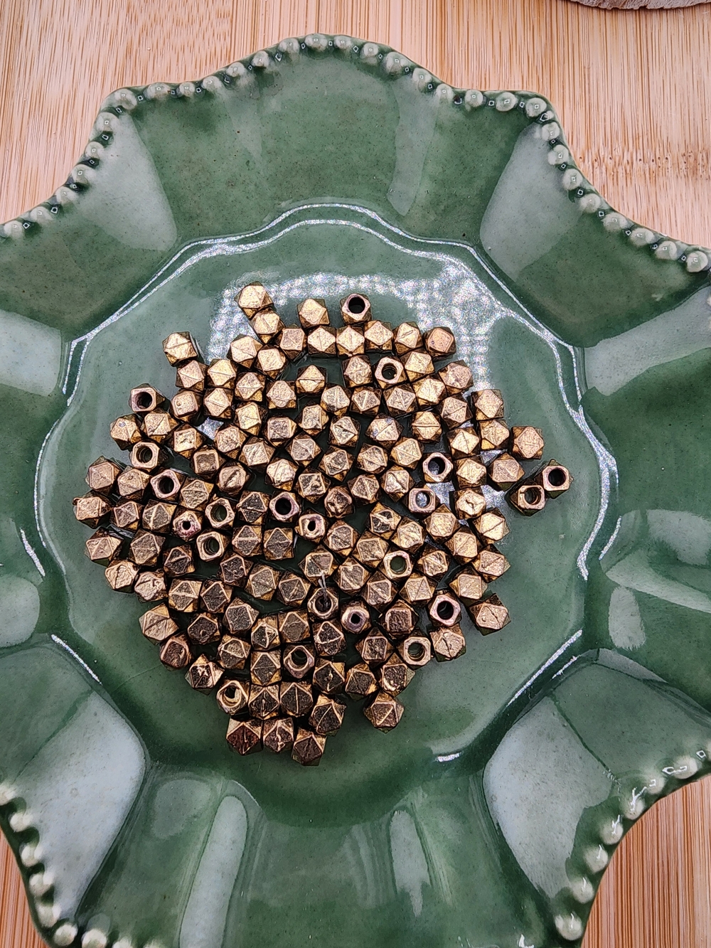 Lot Gold Tone Metal Faceted Decorative Beads - Jewelry Making 0568